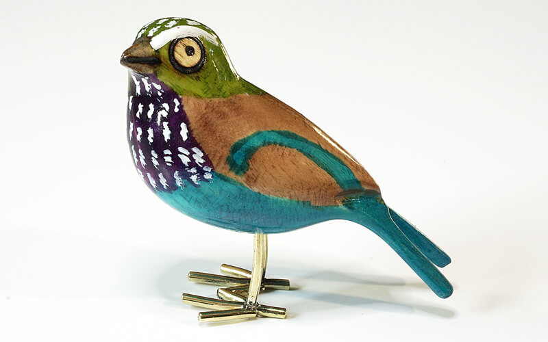 Houten vogel miniatuur Vorkstaartscharrelaar