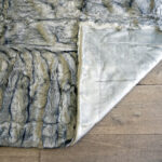 Plaid Cocooning Wolf Gris | Kadeloo