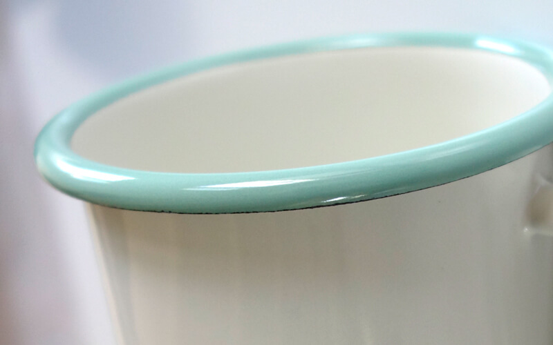 Geëmailleerde Mok Cream Lux Kockums